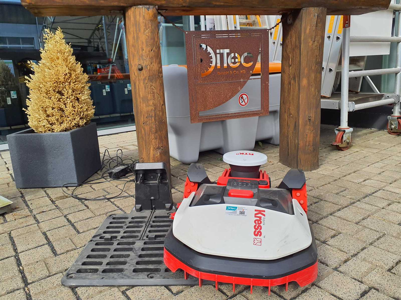 Kress Automower KR173E.A - Garden mower: picture 4 Kress Automower KR173E.A - Garden mower: picture 4