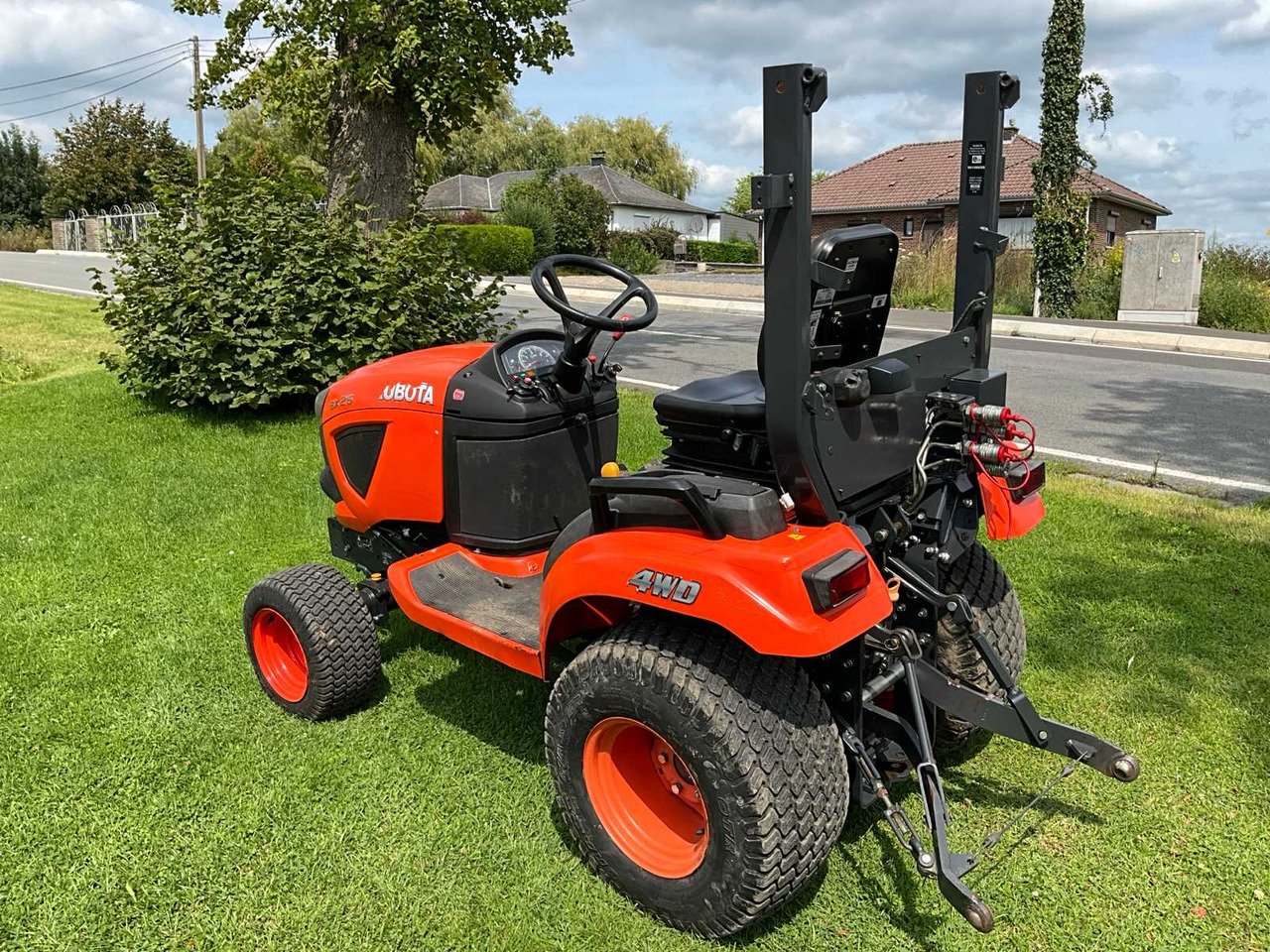 Kubota Bx261 - Municipal tractor: picture 3 Kubota Bx261 - Municipal tractor: picture 3