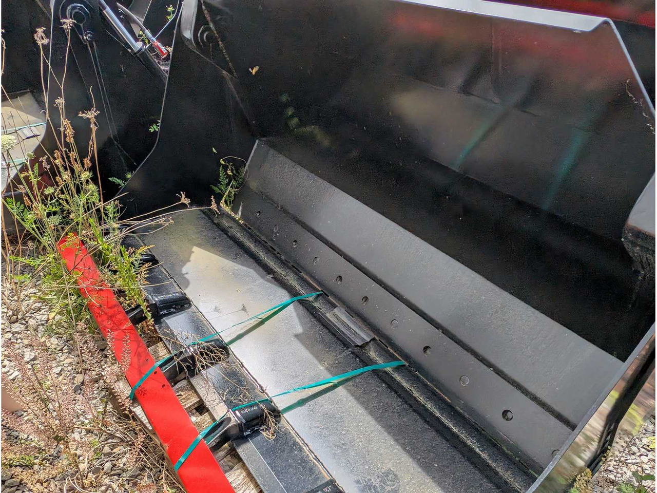 L&K - GS V80 - 2023 - UNI BUCKET WITH U-BLADE - AS - 1850 MM - 0.8 CBM - Wheel loader: picture 3 L&K - GS V80 - 2023 - UNI BUCKET WITH U-BLADE - AS - 1850 MM - 0.8 CBM - Wheel loader: picture 3