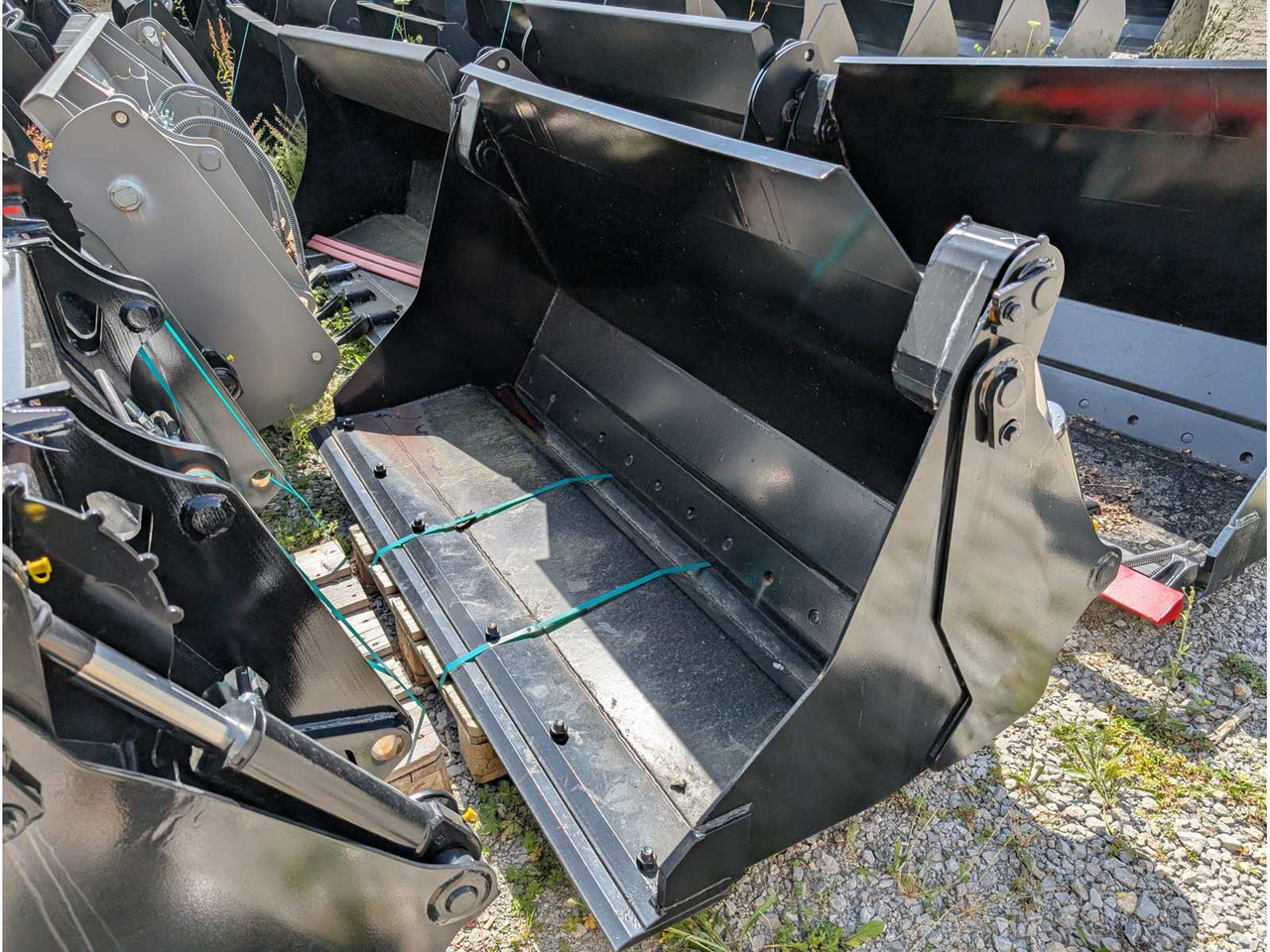 L&K - GS W50BTC - 2023 - UNI BUCKET WITH U-BLADE - AS - 1850 MM - 0.7 CBM - Wheel loader: picture 3 L&K - GS W50BTC - 2023 - UNI BUCKET WITH U-BLADE - AS - 1850 MM - 0.7 CBM - Wheel loader: picture 3