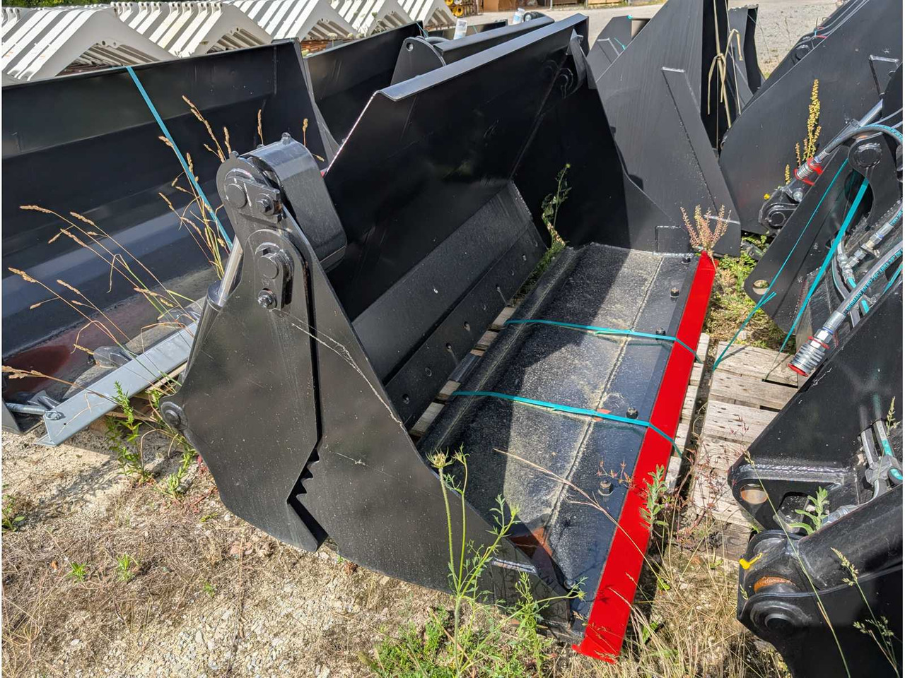 L&K - GS W50BTC - 2023 - UNI BUCKET WITH U-BLADE - AS - 1850 MM - 0.8 CBM - Wheel loader: picture 3 L&K - GS W50BTC - 2023 - UNI BUCKET WITH U-BLADE - AS - 1850 MM - 0.8 CBM - Wheel loader: picture 3