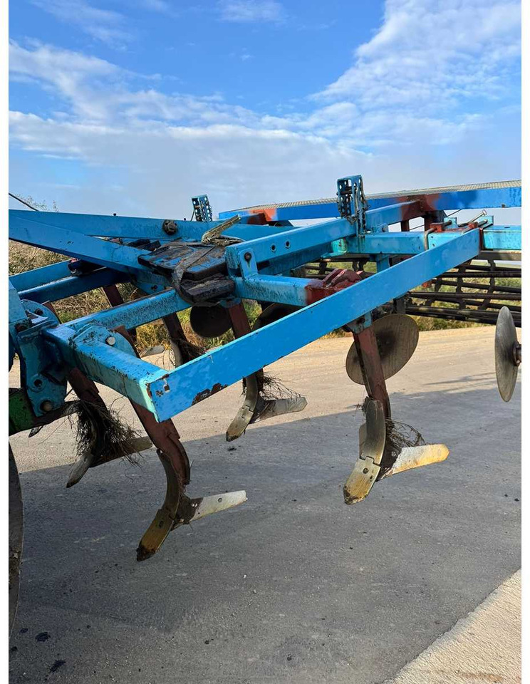 LEMKEN SMARAGD 90/300 - Cultivator: picture 3 LEMKEN SMARAGD 90/300 - Cultivator: picture 3