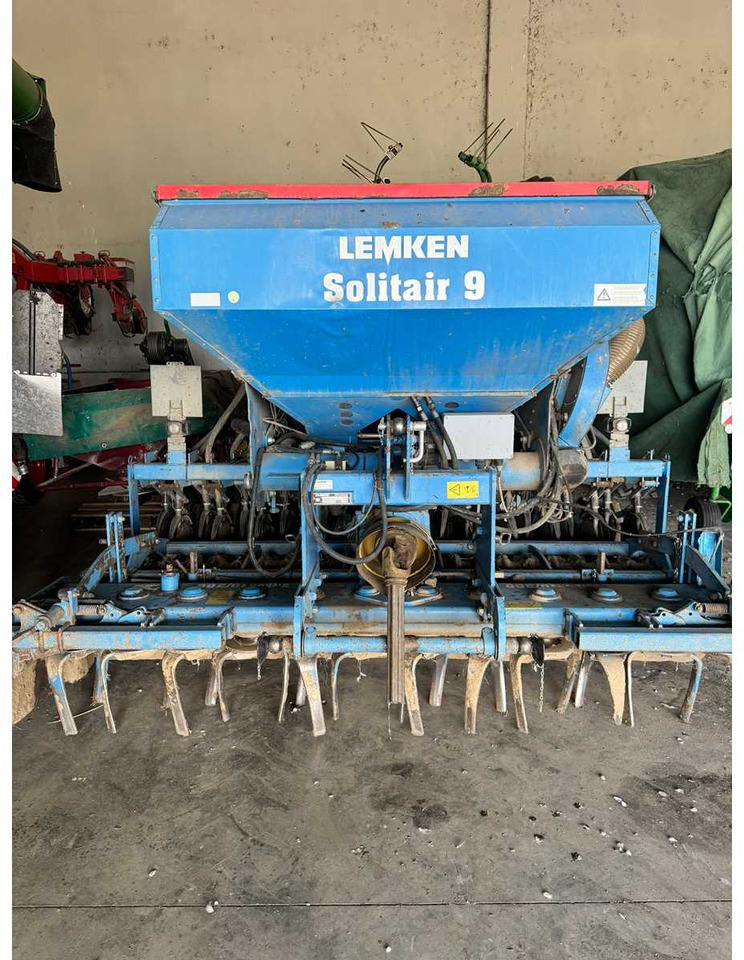 LEMKEN SOLITAIR + ZIRKON  - Sowing equipment: picture 1 LEMKEN SOLITAIR + ZIRKON  - Sowing equipment: picture 1