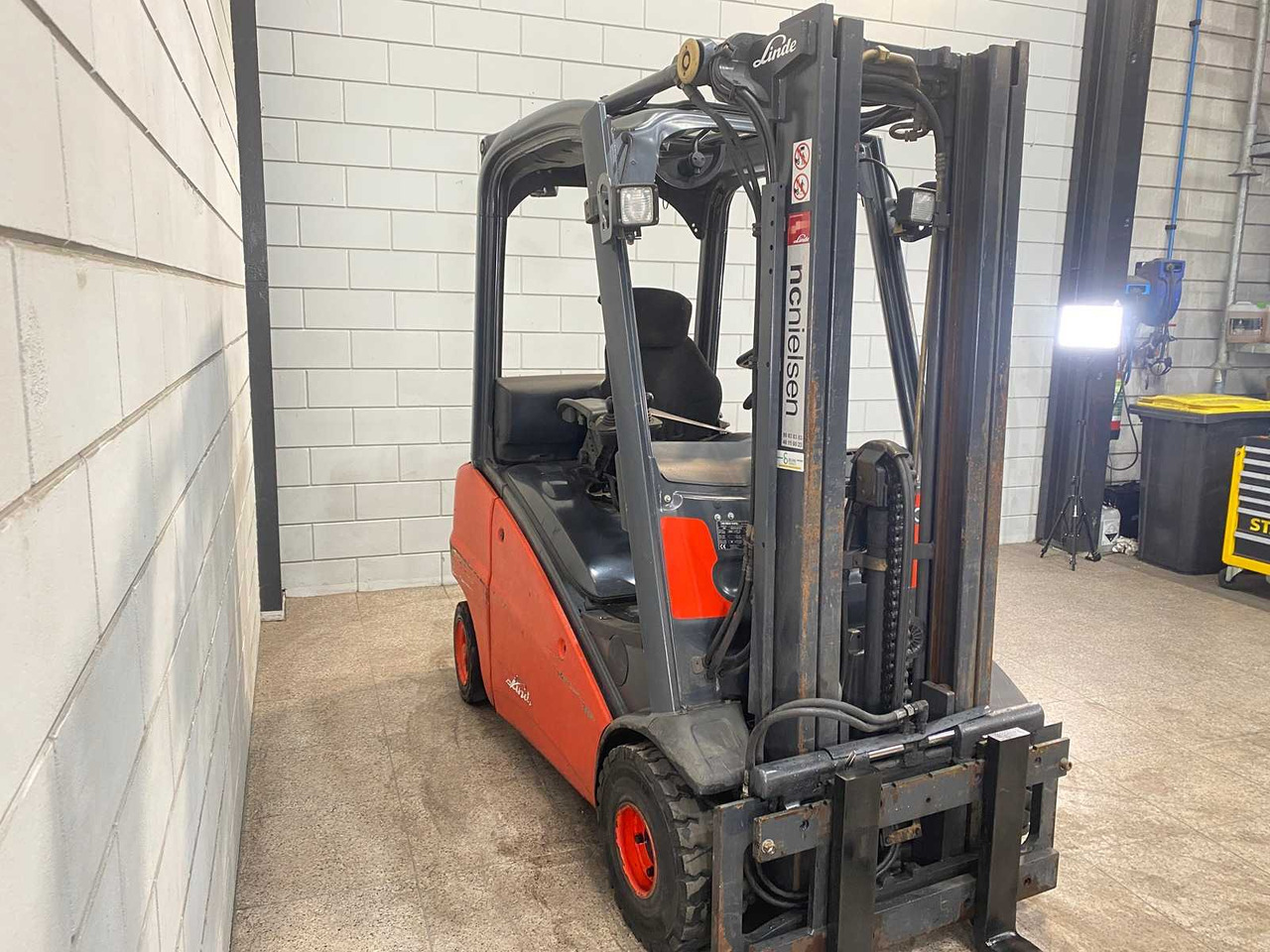 LINDE - 2008 - H20T - FORKLIFT TRUCK - Forklift: picture 4 LINDE - 2008 - H20T - FORKLIFT TRUCK - Forklift: picture 4
