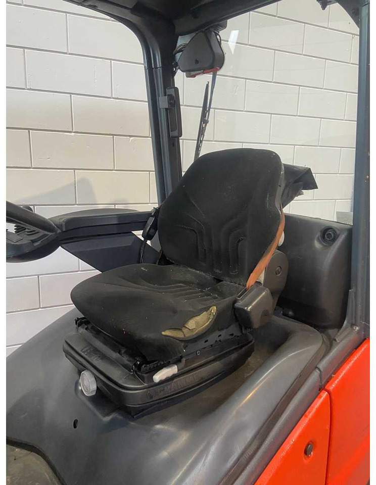 LINDE - 2013 - H20T - FORKLIFT TRUCK - Forklift: picture 5 LINDE - 2013 - H20T - FORKLIFT TRUCK - Forklift: picture 5