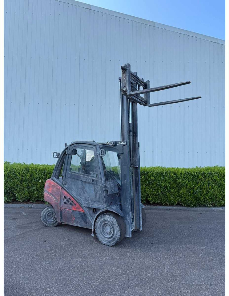 LINDE - H30 - FORKLIFT TRUCKS - 2013 - Forklift: picture 2 LINDE - H30 - FORKLIFT TRUCKS - 2013 - Forklift: picture 2