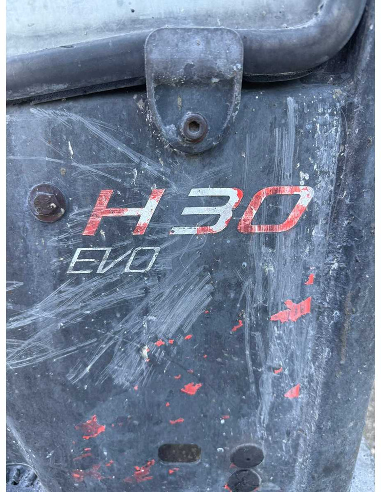 LINDE - H30 - FORKLIFT TRUCKS - 2013 - Forklift: picture 5 LINDE - H30 - FORKLIFT TRUCKS - 2013 - Forklift: picture 5