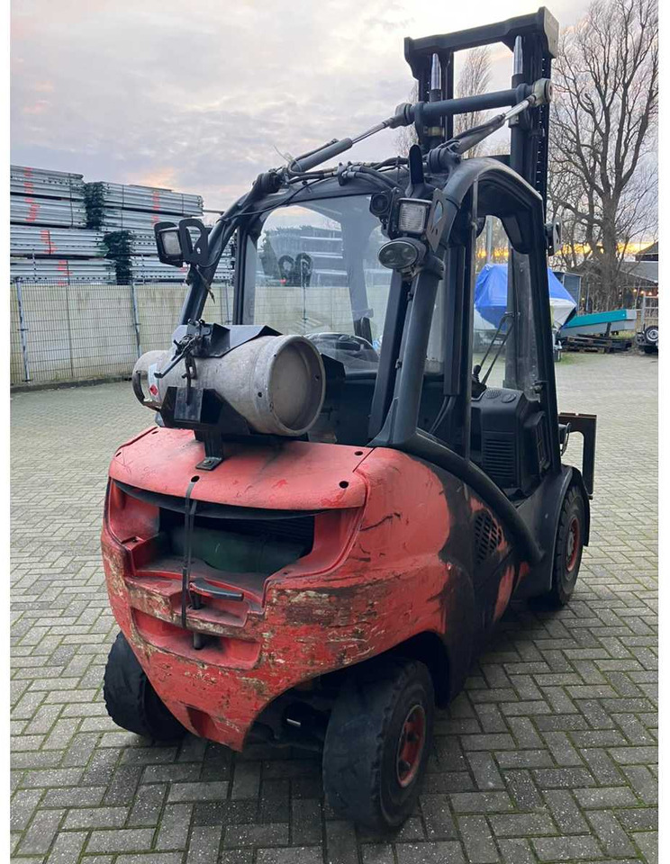 LINDE - H35T - FORKLIFT TRUCK - Forklift: picture 5 LINDE - H35T - FORKLIFT TRUCK - Forklift: picture 5