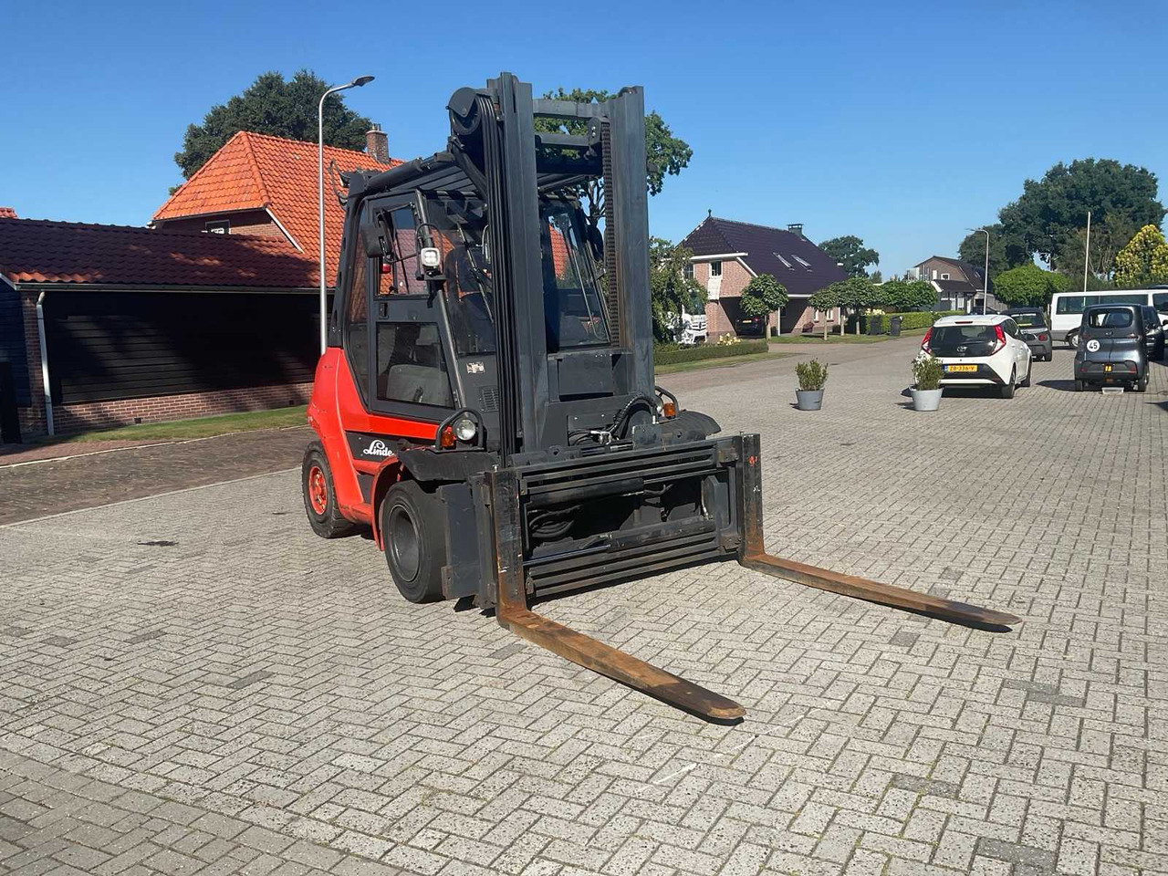 LINDE H70 D FORKLIFT - Forklift: picture 5 LINDE H70 D FORKLIFT - Forklift: picture 5