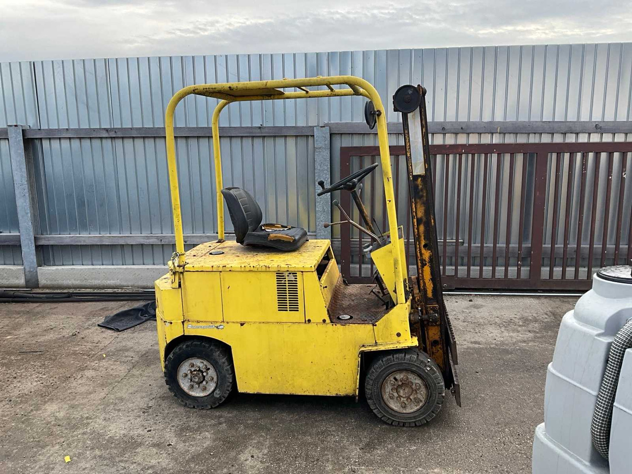 MATERIAL S125 FORKLIFT - Forklift: picture 2 MATERIAL S125 FORKLIFT - Forklift: picture 2