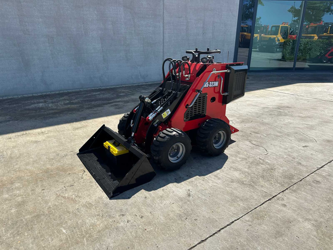 MMS MS-323W - Skid steer loader: picture 1 MMS MS-323W - Skid steer loader: picture 1