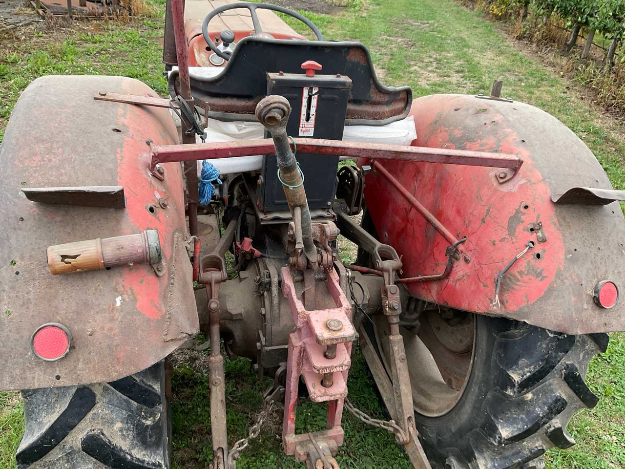 Massey Ferguson 135 - Farm tractor: picture 5 Massey Ferguson 135 - Farm tractor: picture 5