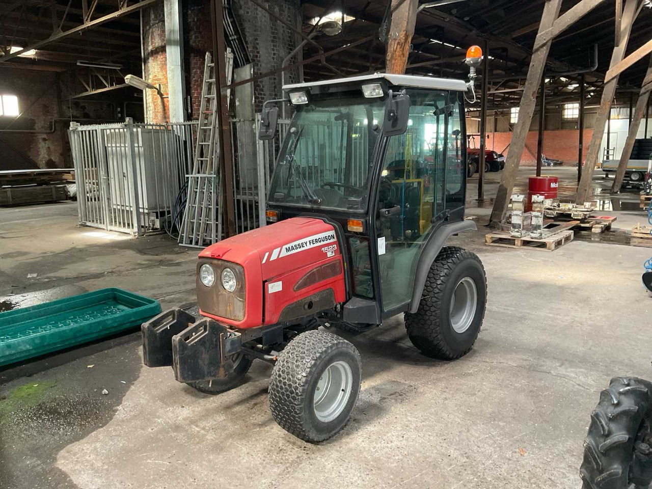Massey Ferguson 1523 - Compact tractor: picture 1 Massey Ferguson 1523 - Compact tractor: picture 1