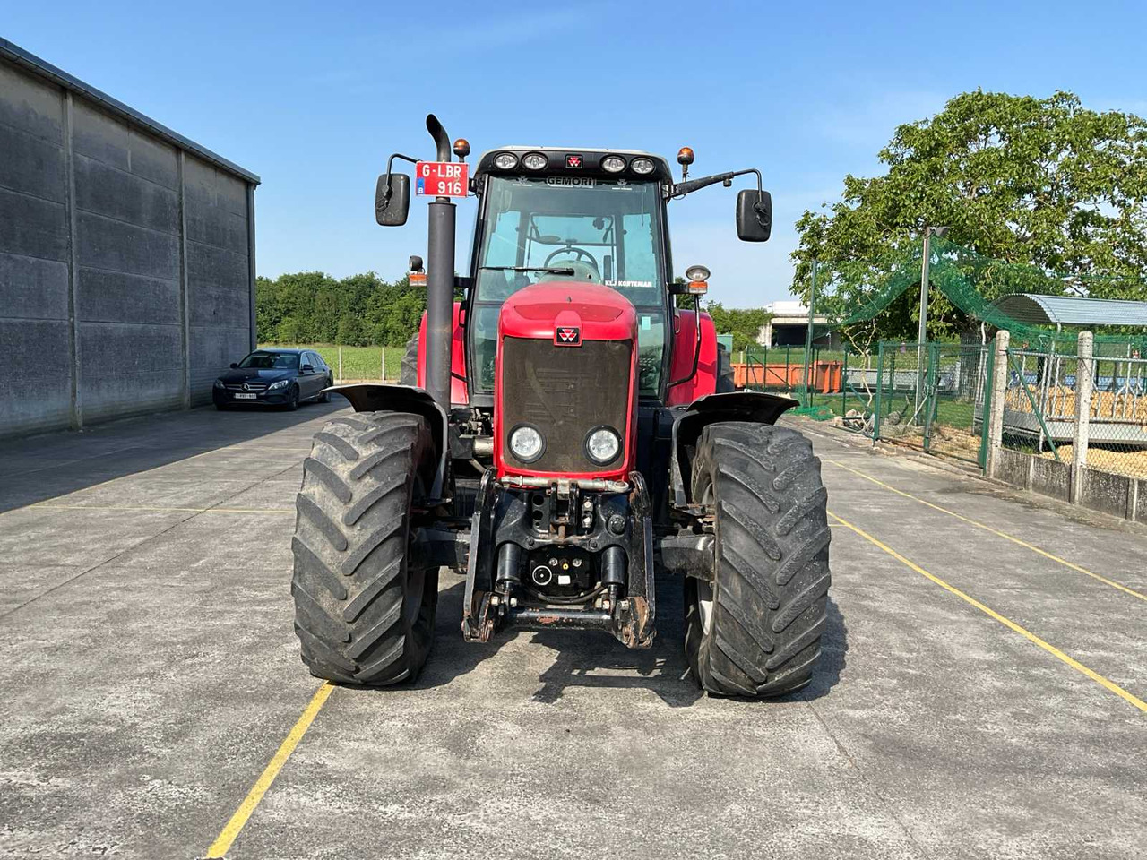 Massey Ferguson 6485 Dyna-6 - Farm tractor: picture 3 Massey Ferguson 6485 Dyna-6 - Farm tractor: picture 3