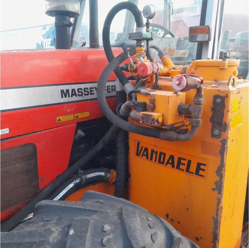 Massey Ferguson MF 390 4WD - Farm tractor: picture 5 Massey Ferguson MF 390 4WD - Farm tractor: picture 5
