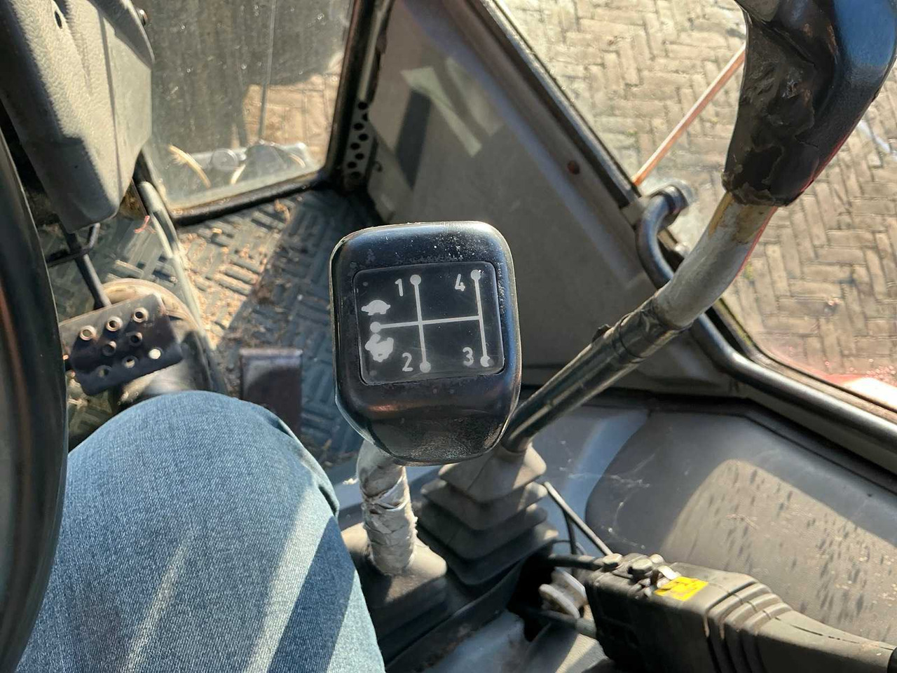 Farm tractor Massey ferguson 3085: picture 23 Farm tractor Massey ferguson 3085: picture 23