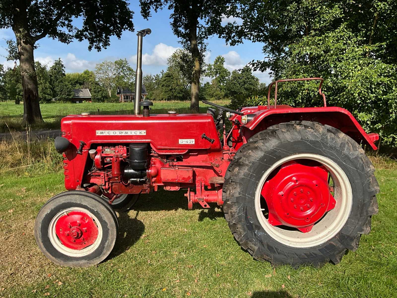 McCormick D-432 - Farm tractor: picture 5 McCormick D-432 - Farm tractor: picture 5