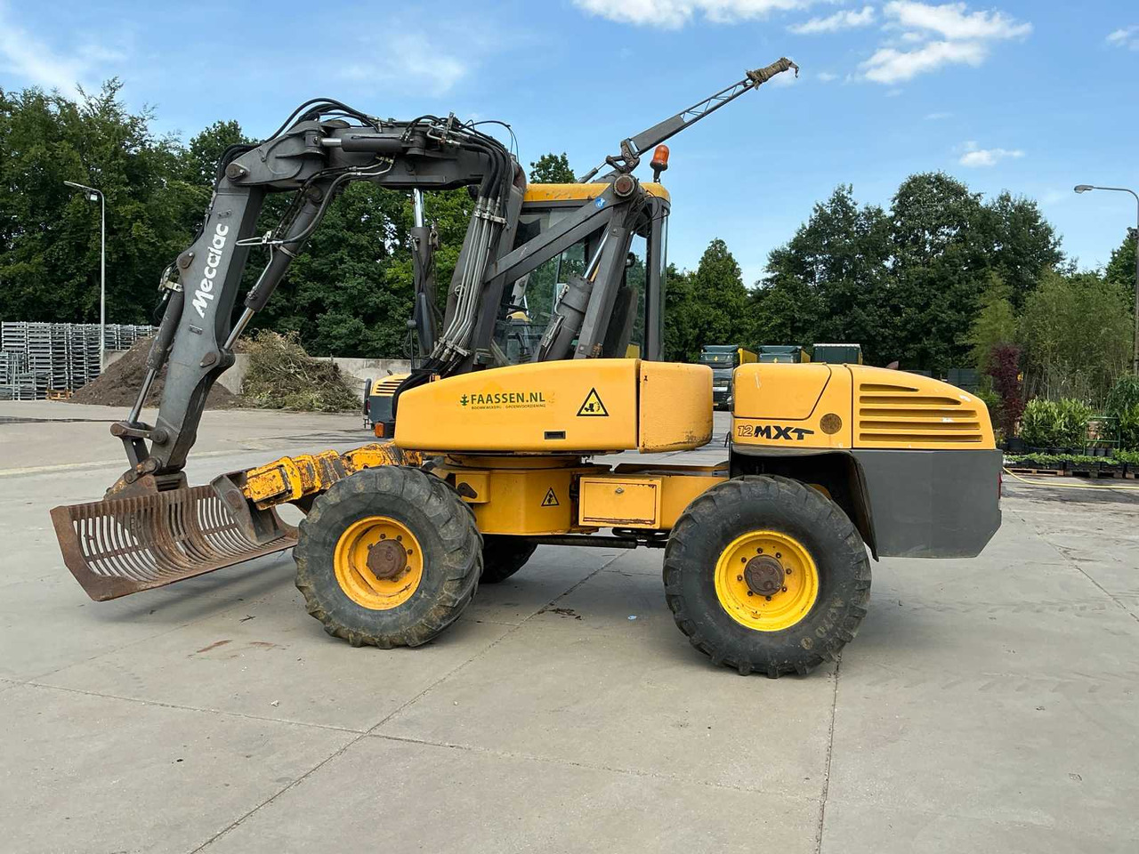 Mecalac 12MXT - Backhoe loader: picture 2 Mecalac 12MXT - Backhoe loader: picture 2