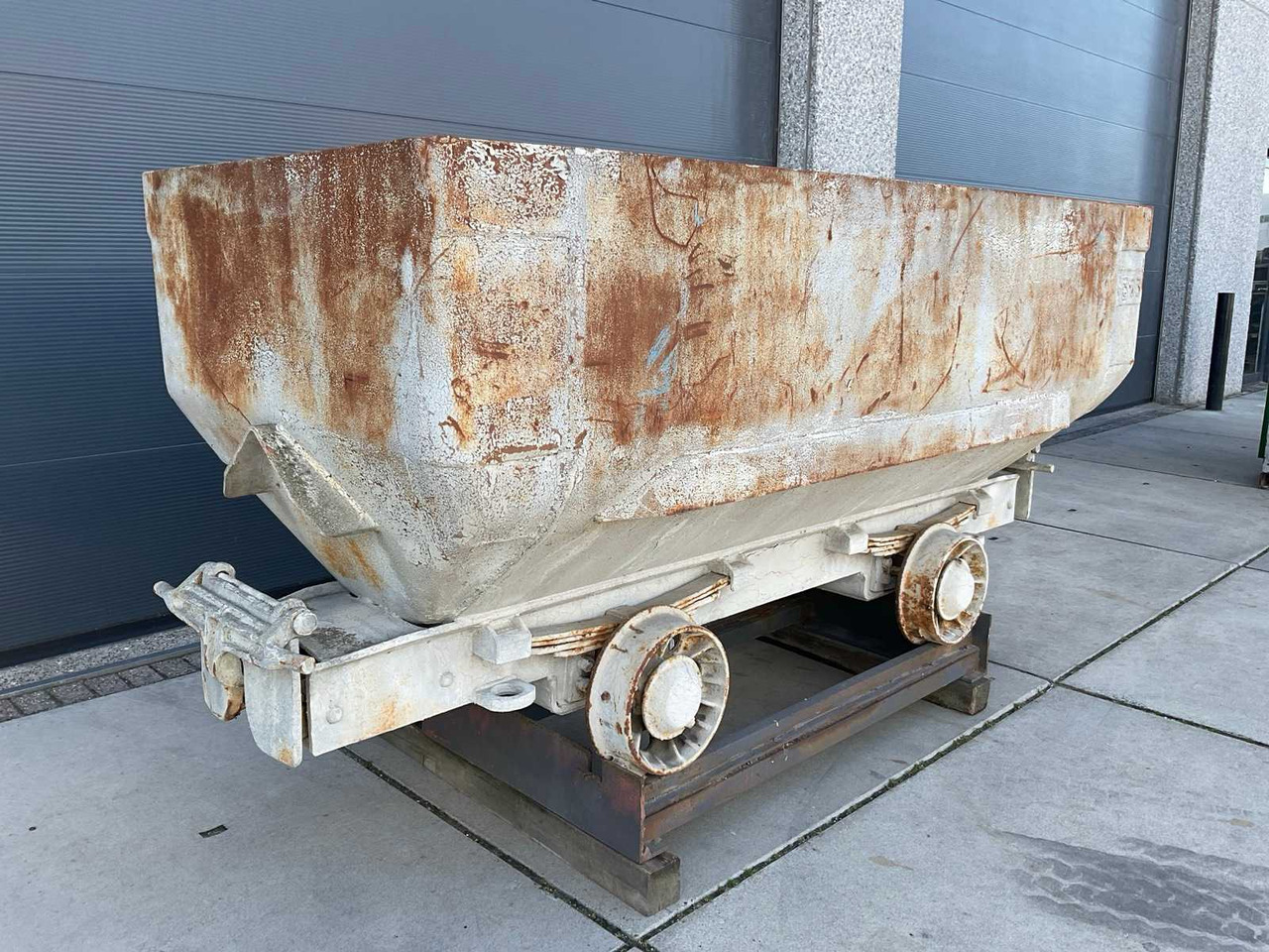 Mining Cart - Farm trailer: picture 3 Mining Cart - Farm trailer: picture 3