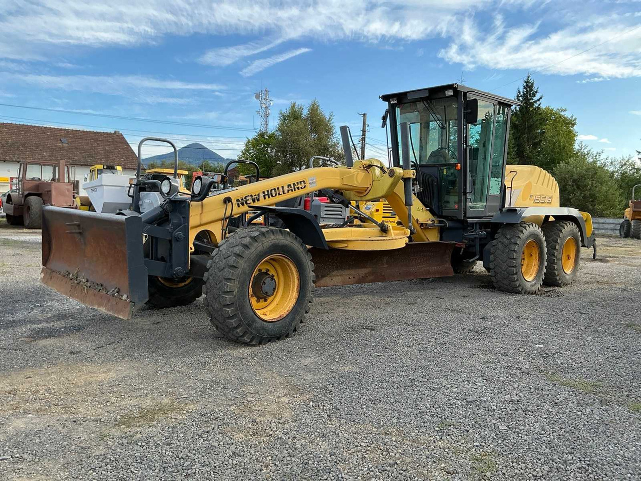 NEW HOLLAND F 156.6 - Grader: picture 1 NEW HOLLAND F 156.6 - Grader: picture 1