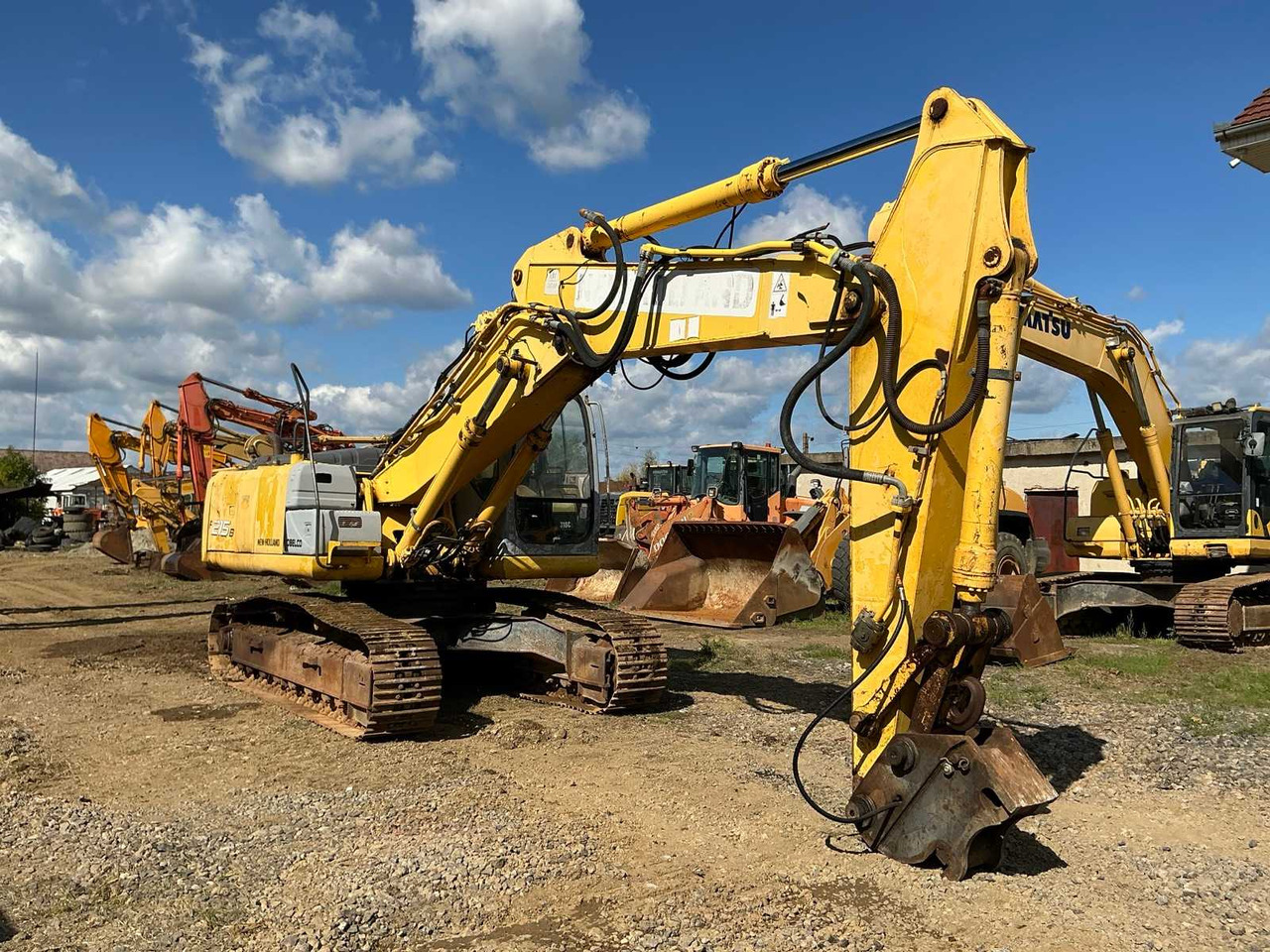 NEW HOLLAND KOBELCO NEW HOLLAND KOBELCO - E 215B - TRACKED EXCAVATOR - 2007 - Crawler excavator: picture 2 NEW HOLLAND KOBELCO NEW HOLLAND KOBELCO - E 215B - TRACKED EXCAVATOR - 2007 - Crawler excavator: picture 2