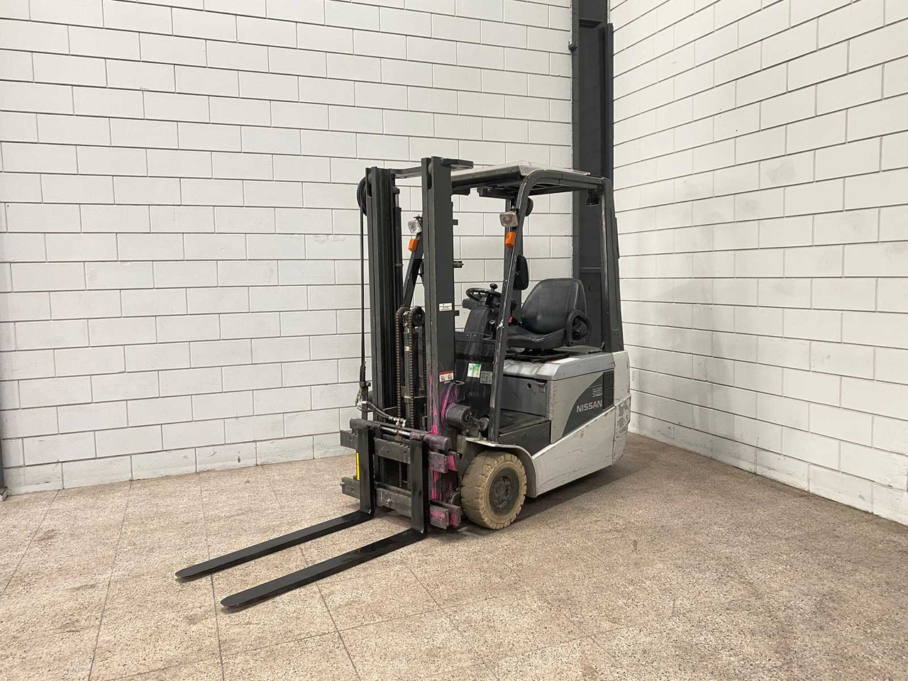 NISSAN - 1 N 1 L 15 Q - FORKLIFT - Forklift: picture 1 NISSAN - 1 N 1 L 15 Q - FORKLIFT - Forklift: picture 1