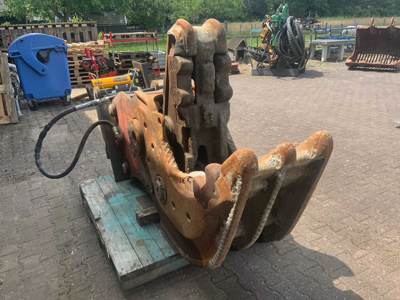Excavator bucket NPK G-18A: picture 8