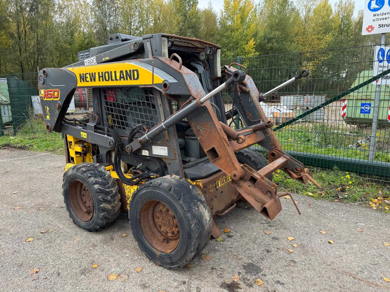New Holland 2007 NEW HOLLAND L160 SKID STEER LOADER - Skid steer loader: picture 5 New Holland 2007 NEW HOLLAND L160 SKID STEER LOADER - Skid steer loader: picture 5