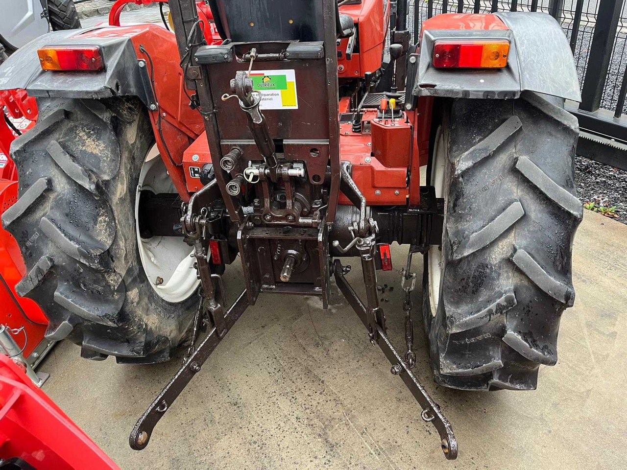 New Holland 35-66 DT - Farm tractor: picture 2 New Holland 35-66 DT - Farm tractor: picture 2