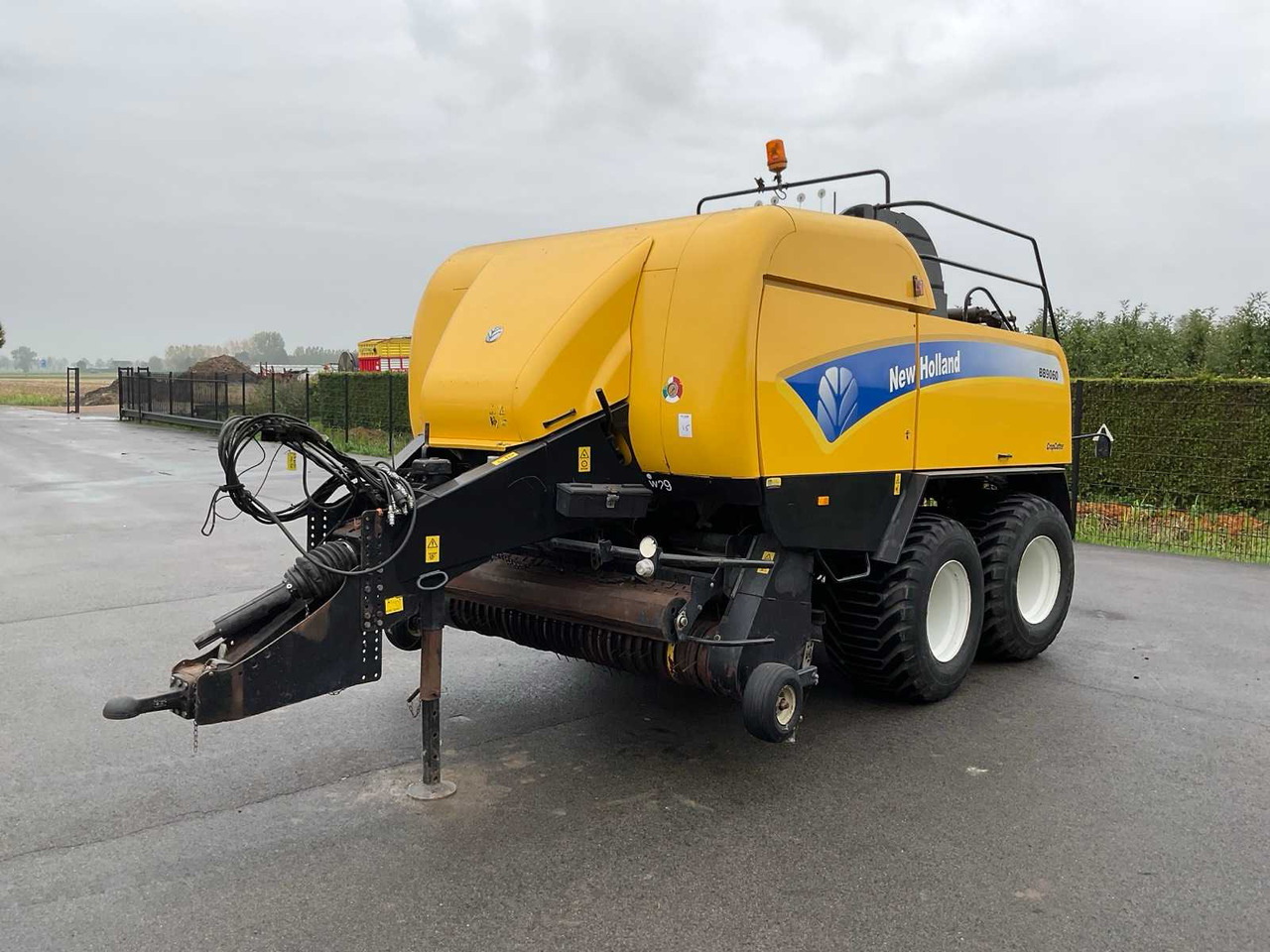 New Holland BB 9060 - Square baler: picture 3 New Holland BB 9060 - Square baler: picture 3