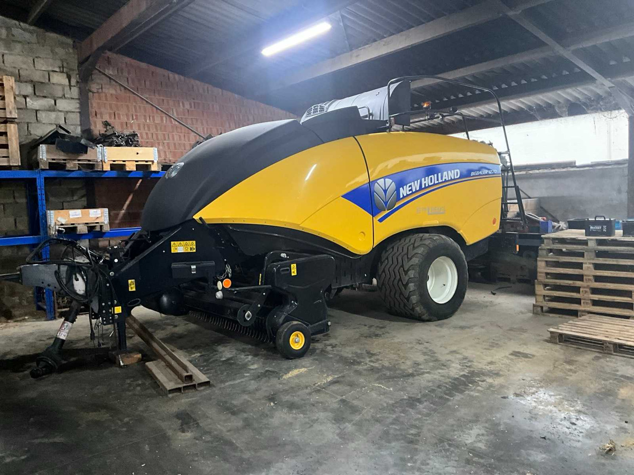 New Holland BB1270 - Square baler: picture 3 New Holland BB1270 - Square baler: picture 3