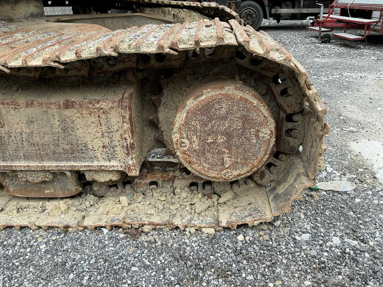 Crawler excavator New Holland E235BSR-2: picture 13