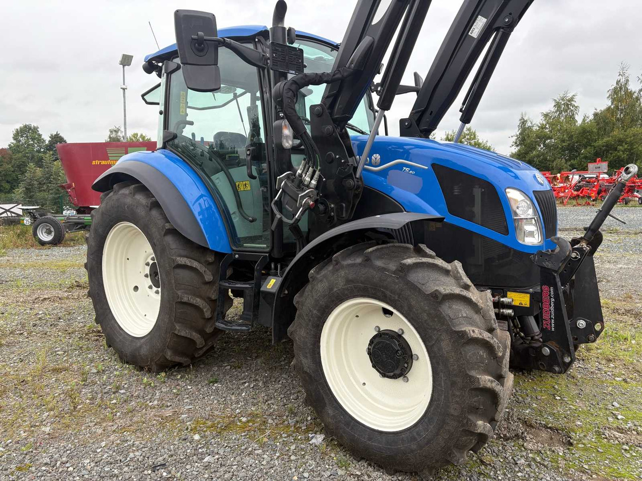New Holland T5. 80 DC - Farm tractor: picture 5 New Holland T5. 80 DC - Farm tractor: picture 5