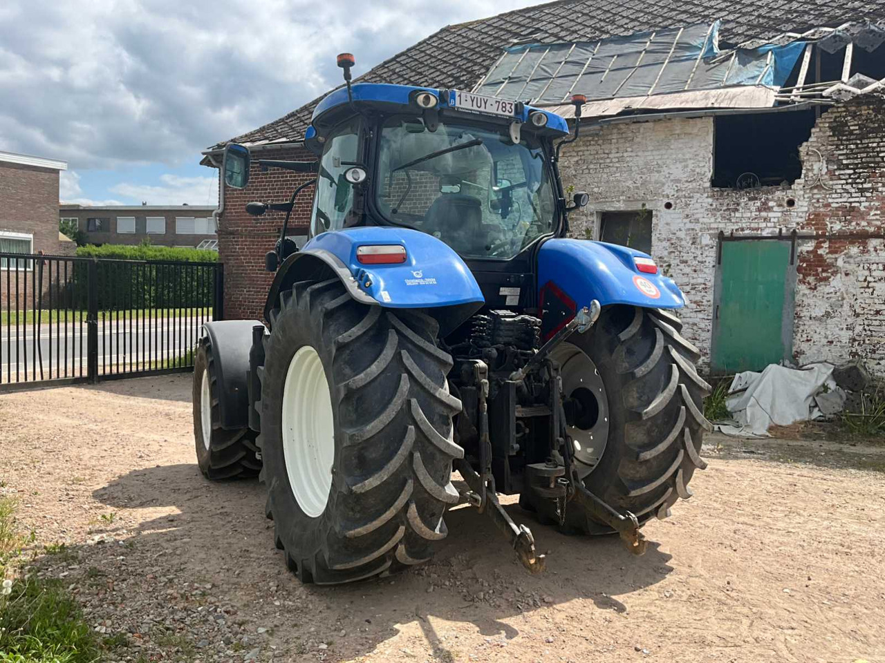 New Holland T7.185 - Farm tractor: picture 3 New Holland T7.185 - Farm tractor: picture 3