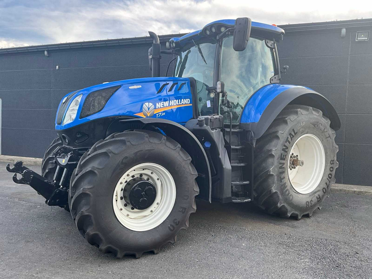 New Holland T7.315 - Farm tractor: picture 1 New Holland T7.315 - Farm tractor: picture 1