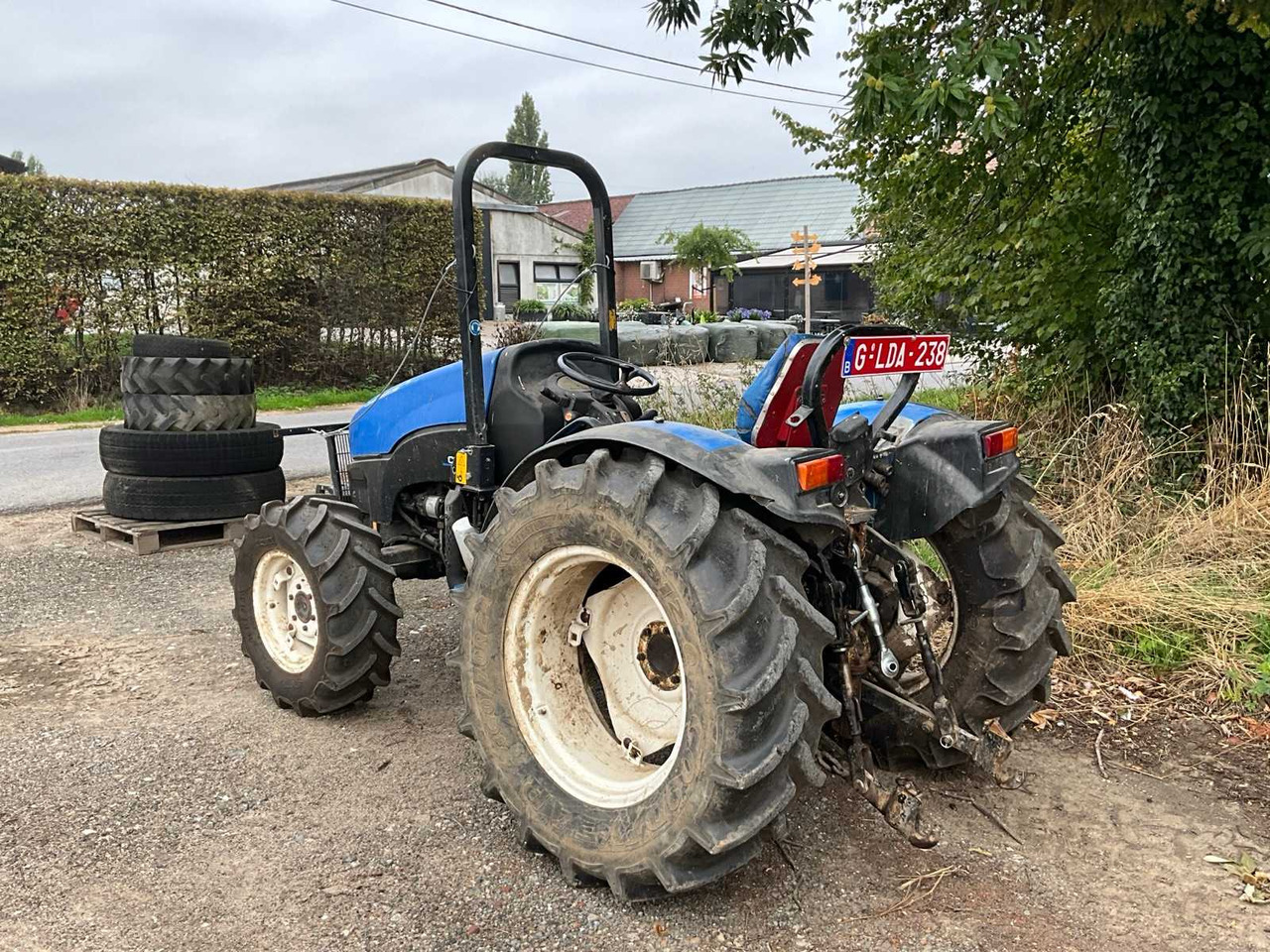 New Holland TCE50 - Compact tractor: picture 3 New Holland TCE50 - Compact tractor: picture 3
