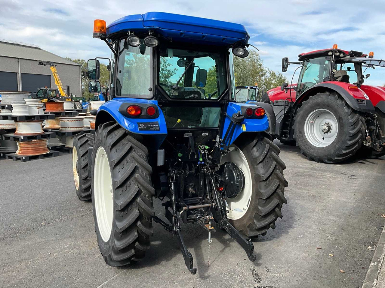 New Holland TD5.85 - Farm tractor: picture 5 New Holland TD5.85 - Farm tractor: picture 5