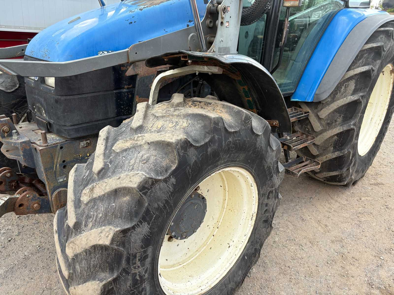 New Holland TM115 mit Frontlader - Farm tractor: picture 4 New Holland TM115 mit Frontlader - Farm tractor: picture 4