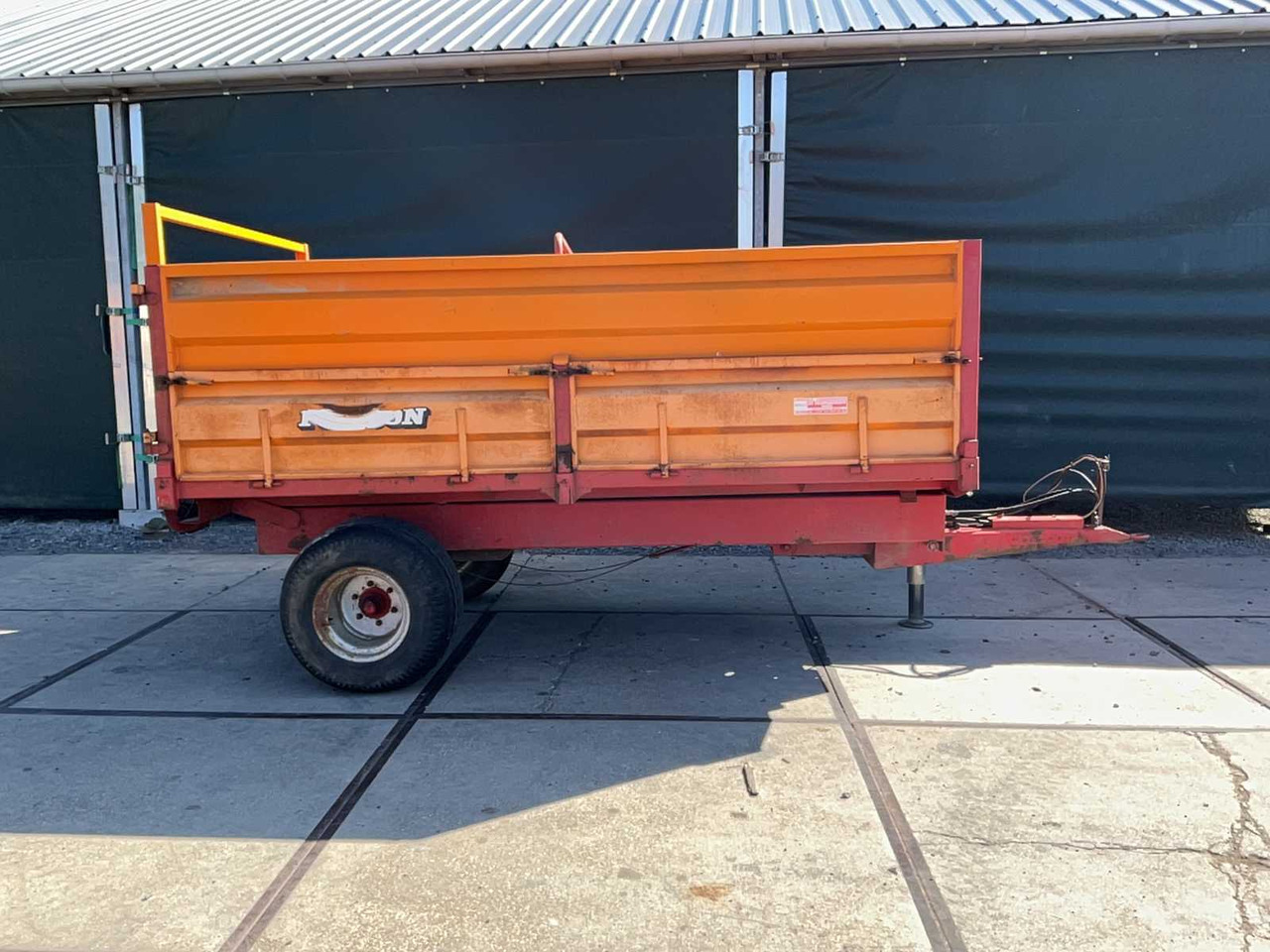 Peecon 600 - Farm tipping trailer/ Dumper: picture 2 Peecon 600 - Farm tipping trailer/ Dumper: picture 2
