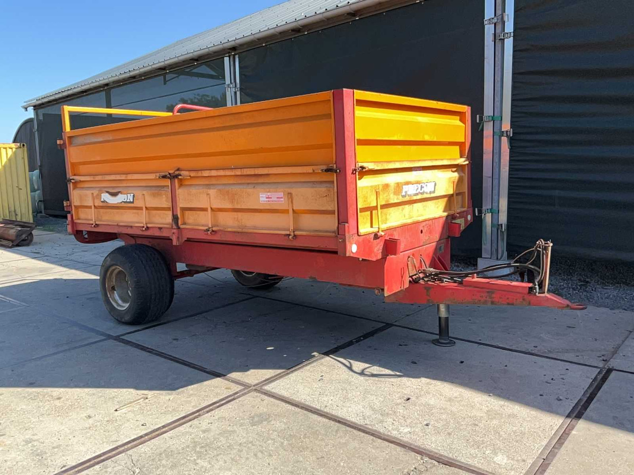 Peecon 600 - Farm tipping trailer/ Dumper: picture 1 Peecon 600 - Farm tipping trailer/ Dumper: picture 1