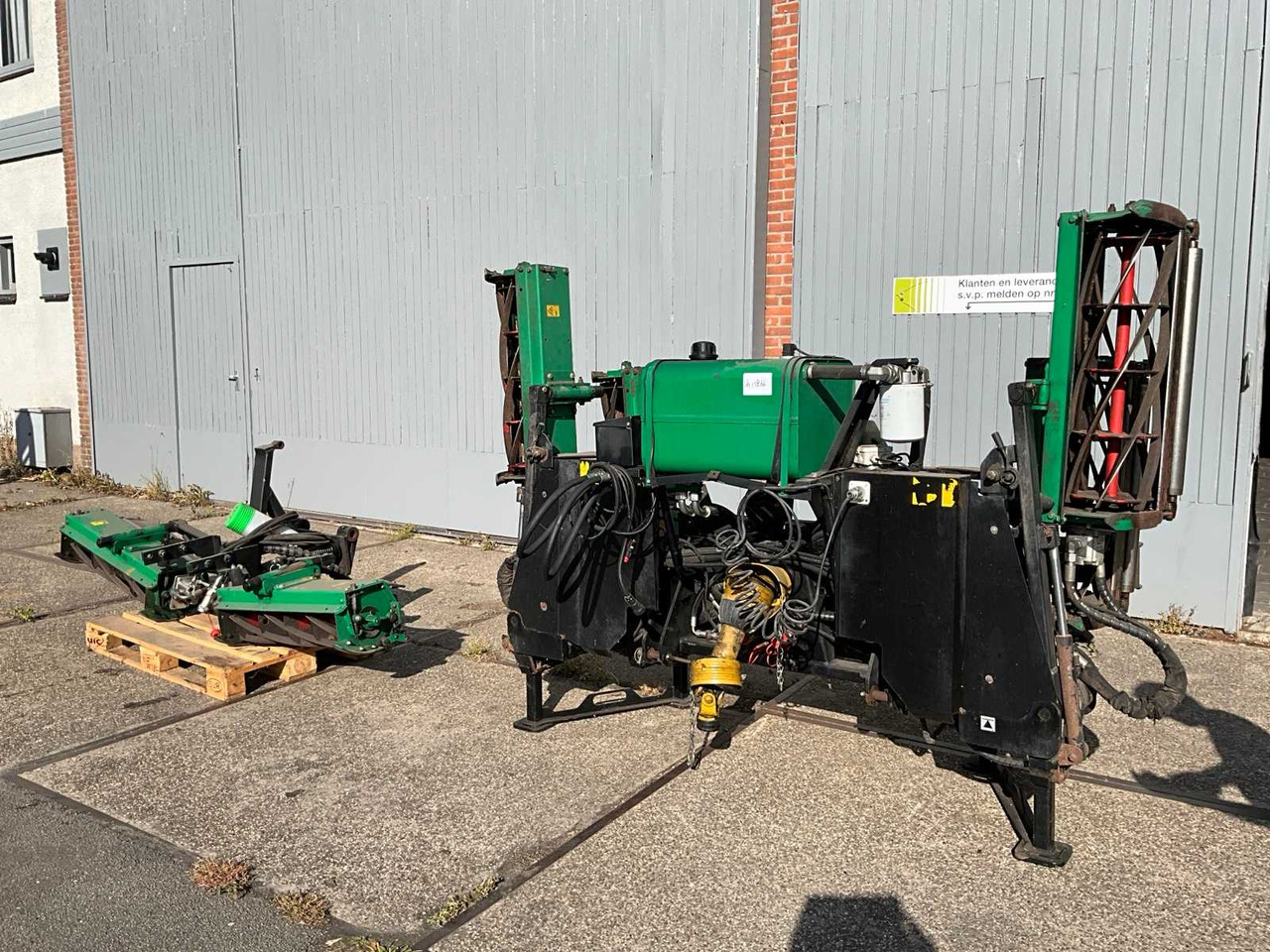 Ransomes Jacobsen Hydraulic 5/7 MK IV - Flail mower/ Mulcher: picture 1 Ransomes Jacobsen Hydraulic 5/7 MK IV - Flail mower/ Mulcher: picture 1
