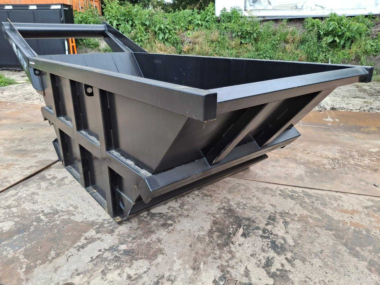 Rhino-cross 7 kuub - Skip bin: picture 4 Rhino-cross 7 kuub - Skip bin: picture 4