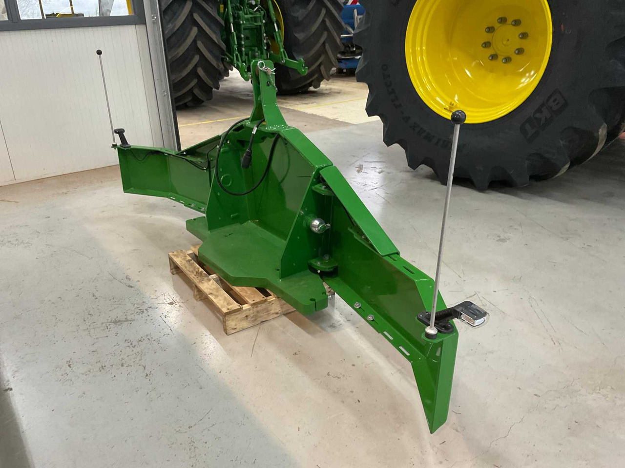 Sauter - Front loader for tractor: picture 5 Sauter - Front loader for tractor: picture 5