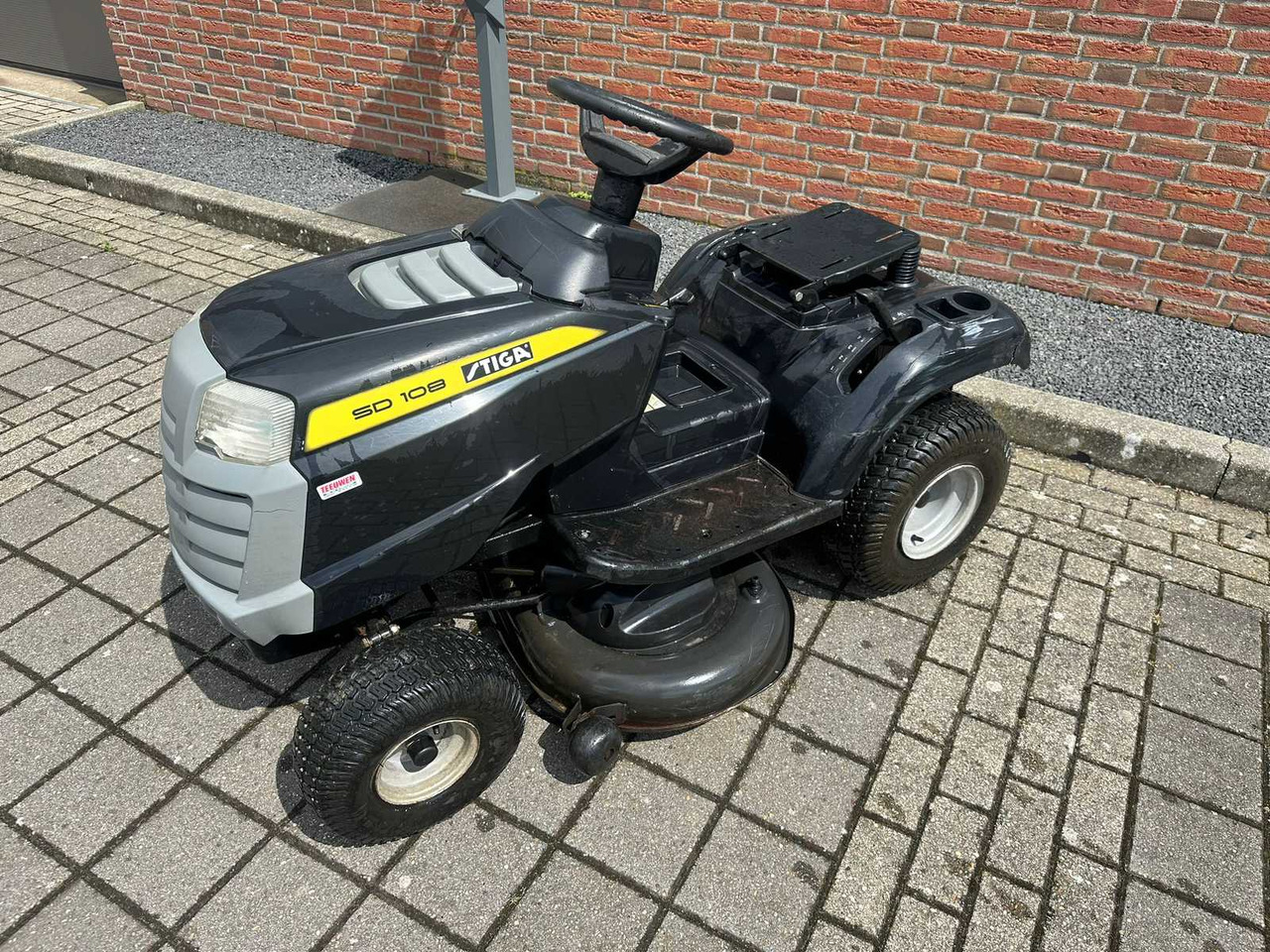 Stiga SD 108 - Garden mower: picture 1 Stiga SD 108 - Garden mower: picture 1