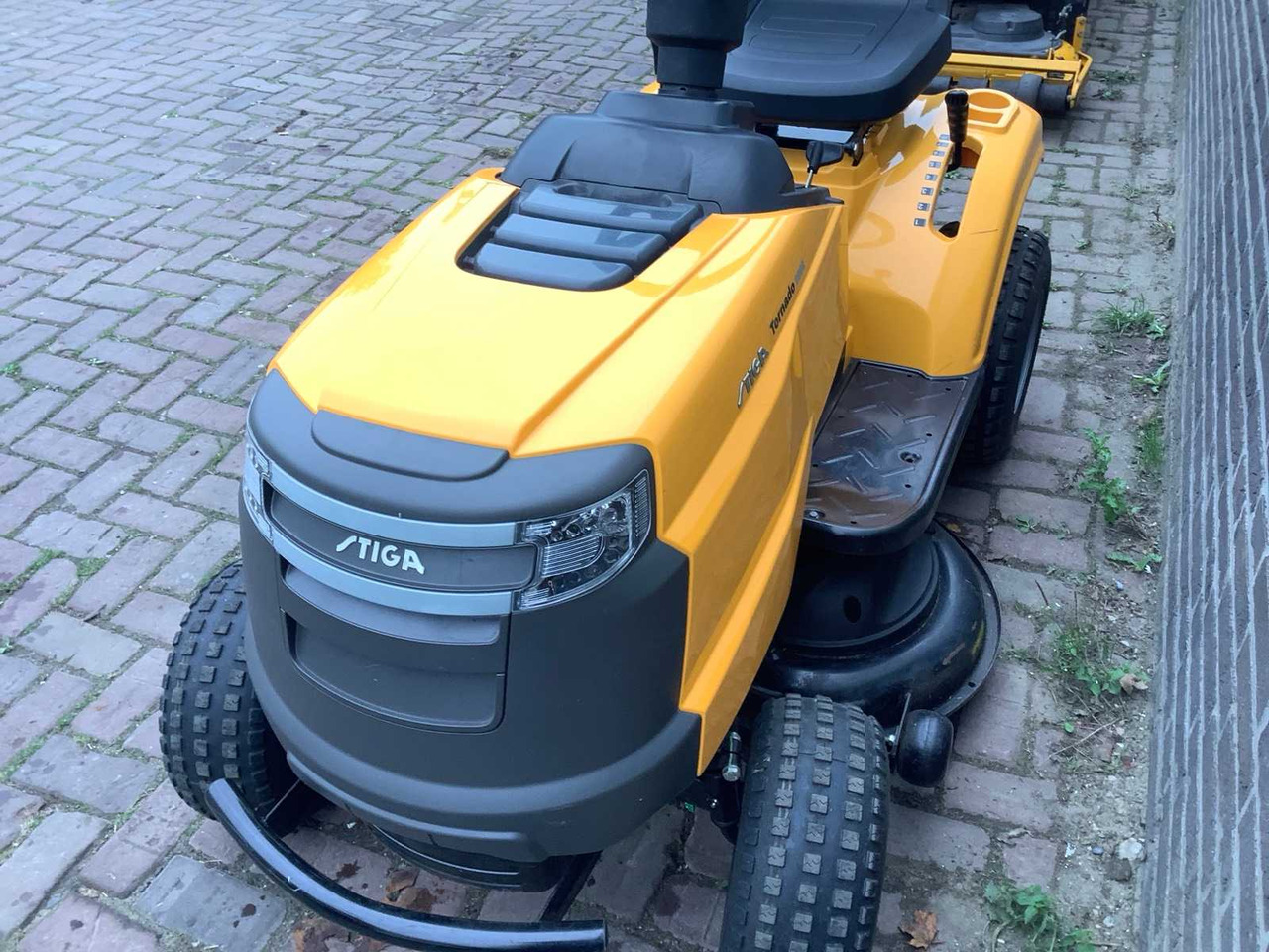 Stiga Tornado 2098 - Garden mower: picture 4 Stiga Tornado 2098 - Garden mower: picture 4
