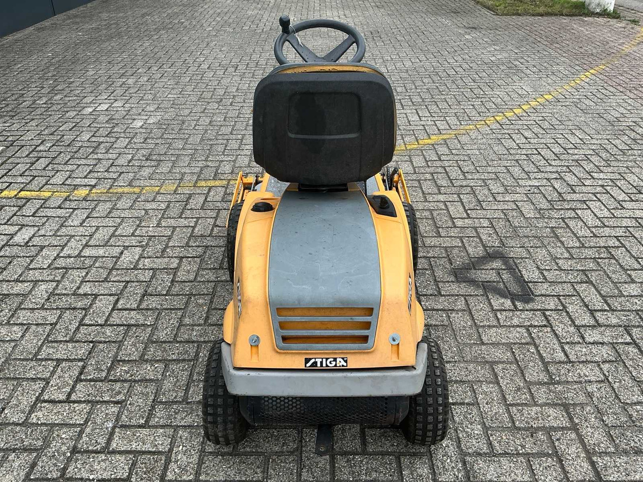 Stiga Villa prestige - Garden mower: picture 4 Stiga Villa prestige - Garden mower: picture 4