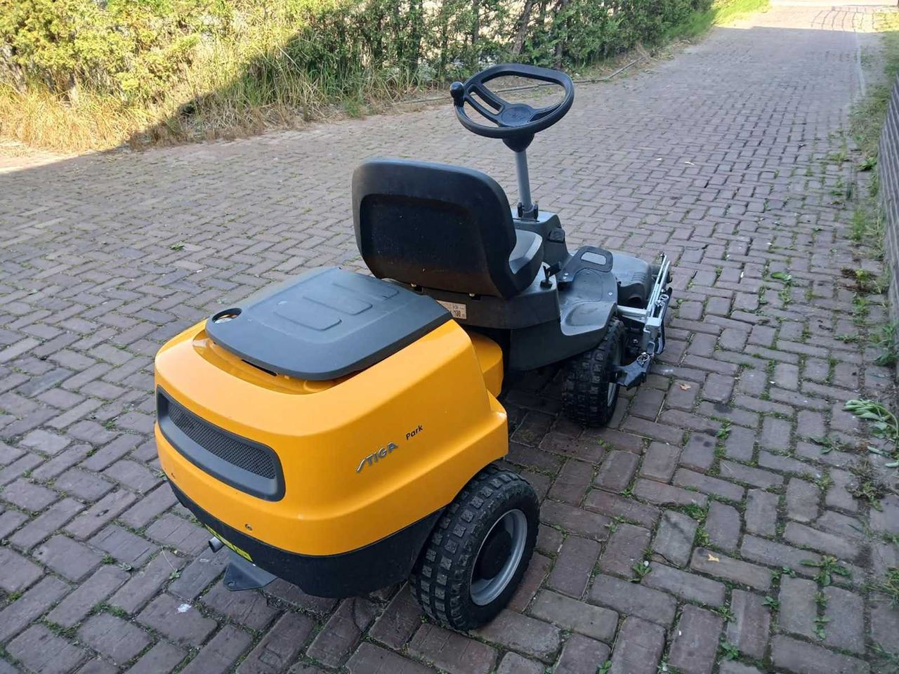 Stiga park v302 - Garden mower: picture 3 Stiga park v302 - Garden mower: picture 3