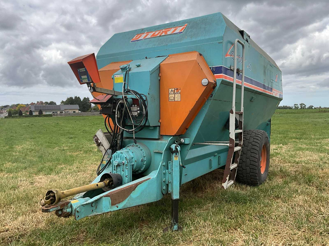 Storti Labrador 160 - Forage mixer wagon: picture 1 Storti Labrador 160 - Forage mixer wagon: picture 1