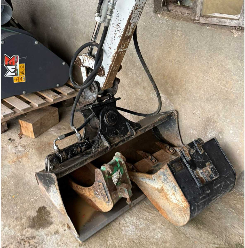 Takeuchi TB216 - Mini excavator: picture 3 Takeuchi TB216 - Mini excavator: picture 3
