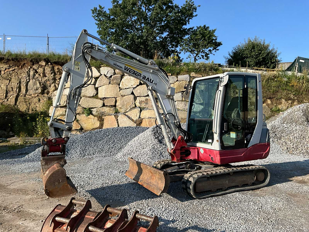 Takeuchi TB235 - Mini excavator: picture 3 Takeuchi TB235 - Mini excavator: picture 3